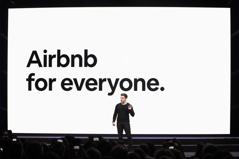AirbnbのCEO Brian Chesky氏